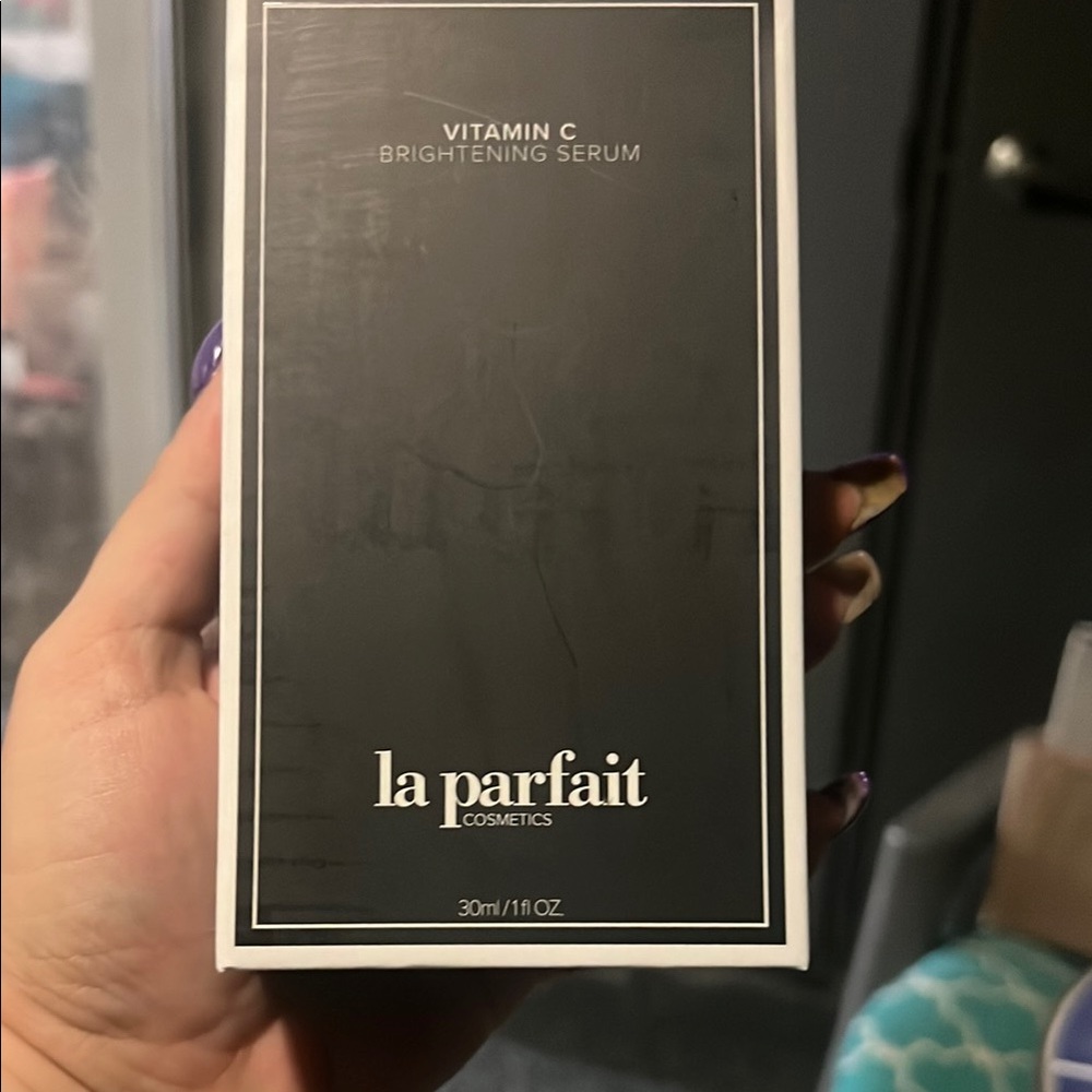 La Parfait Vitamin C Brightening Serum